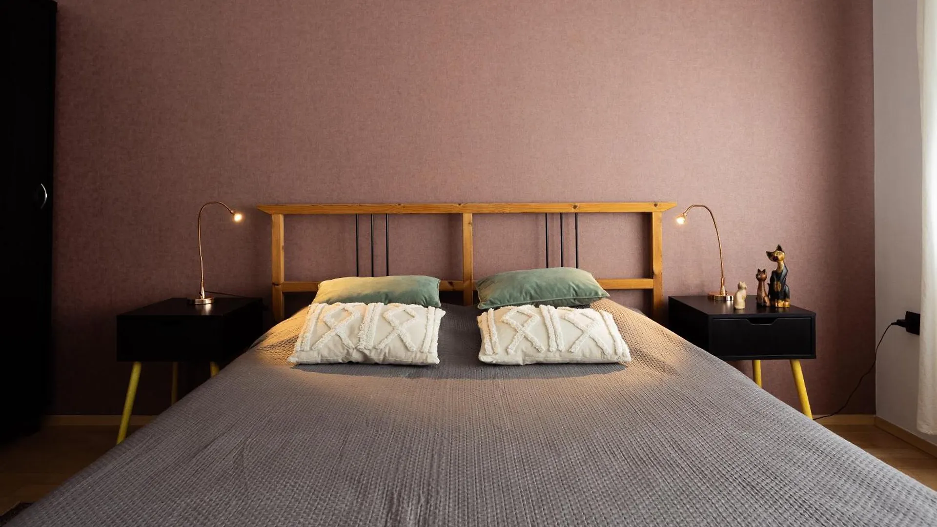 Appartement Large Two Bedroom Family App - Free Parking Ljubljana